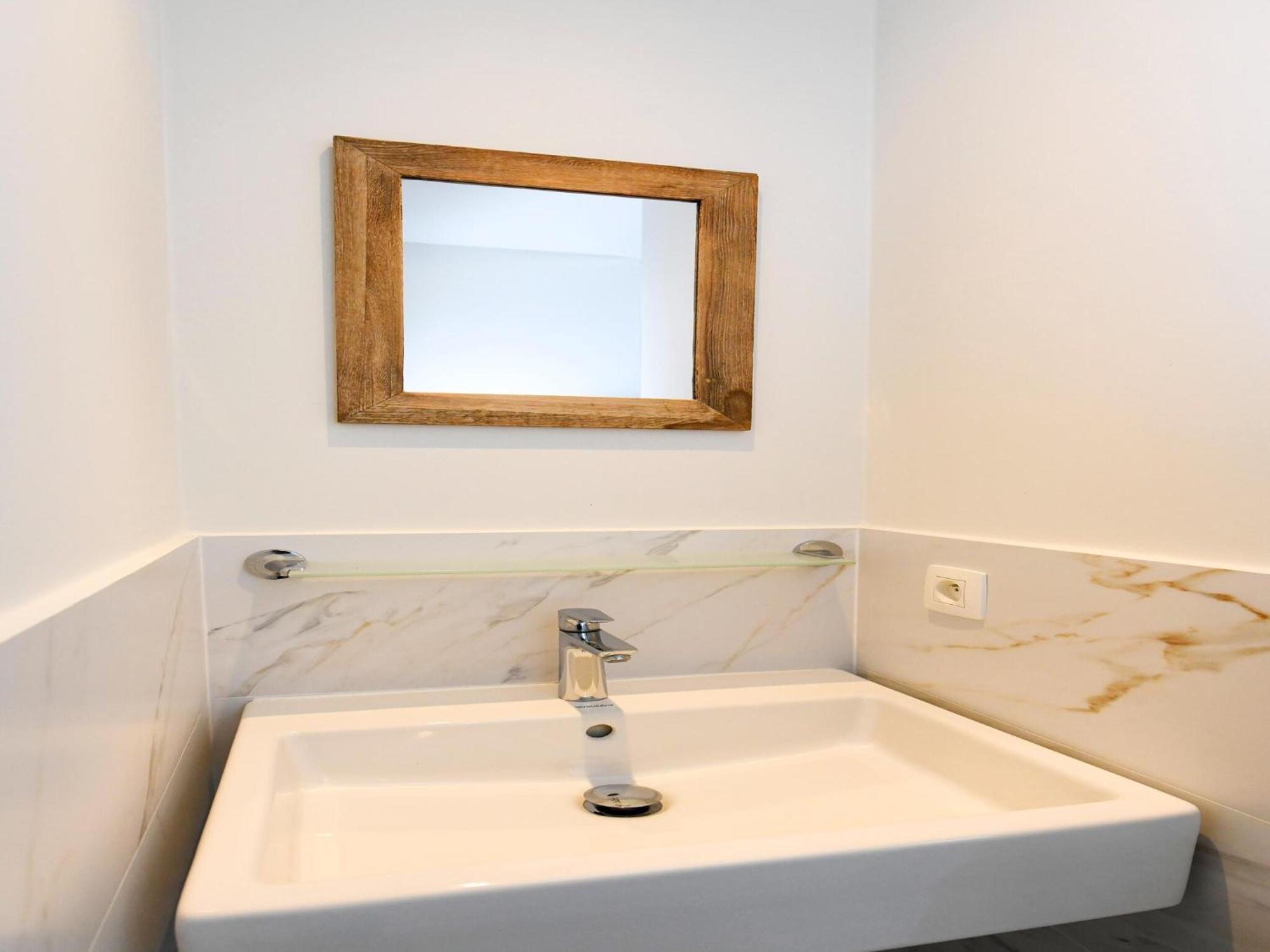 Spacious Holiday Home With Garden Nieuwpoort Εξωτερικό φωτογραφία