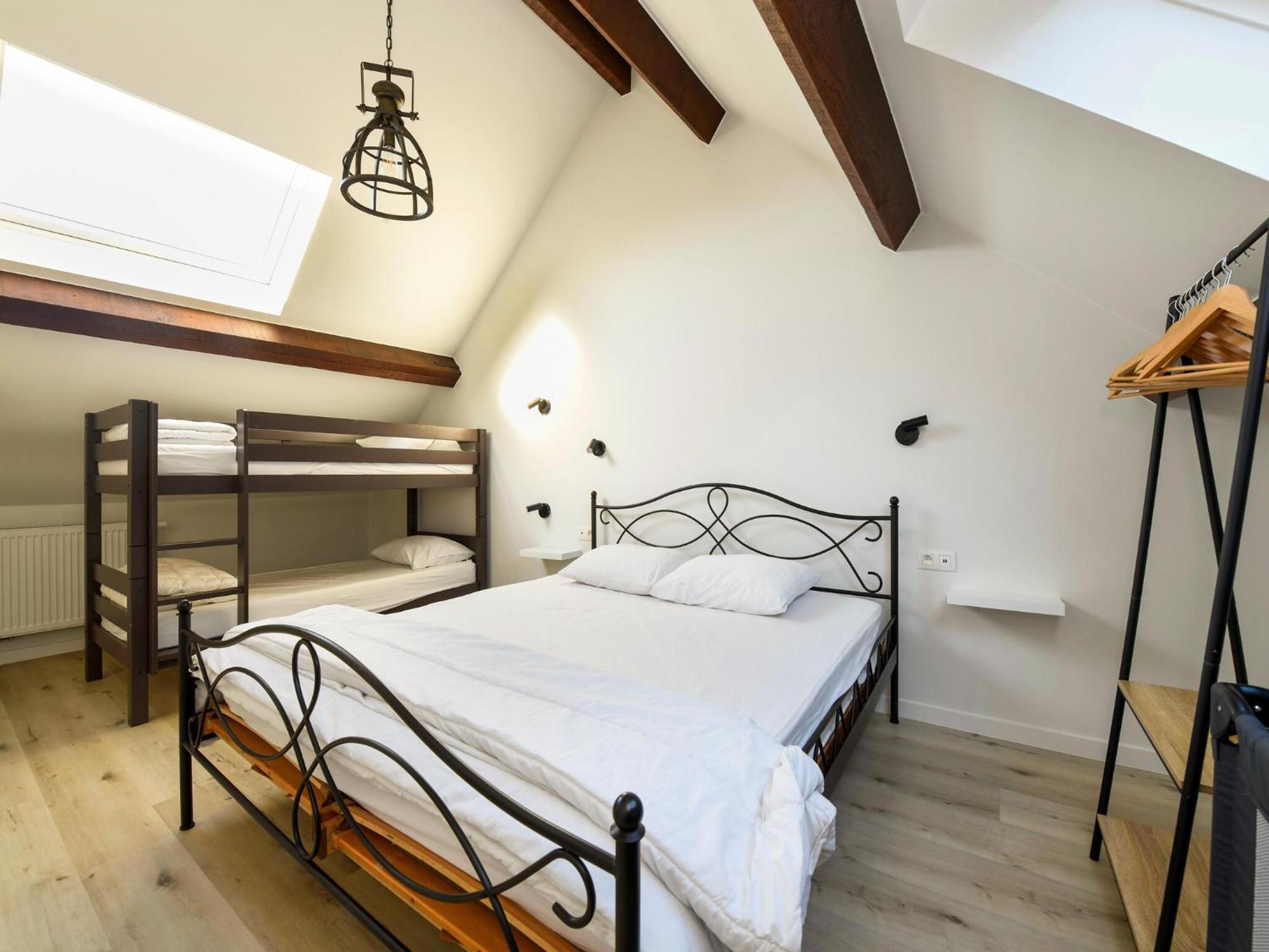 Spacious Holiday Home With Garden Nieuwpoort Εξωτερικό φωτογραφία